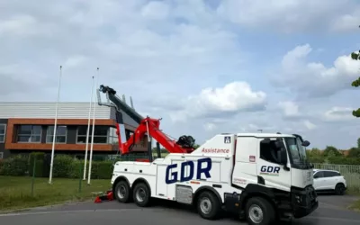 Batterie de voiture à plat : que faire et quand appeler un dépanneur ?
